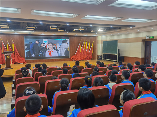 辽宁开原实验小学学习雷锋好榜样三岗服务我能行启动仪式