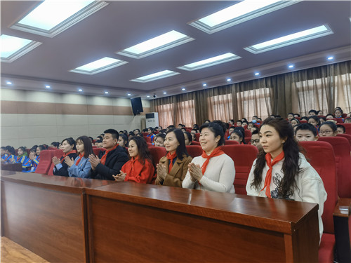 辽宁开原实验小学学习雷锋好榜样三岗服务我能行启动仪式