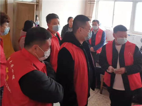 河北迁安：网聚正能量 情暖少年心
