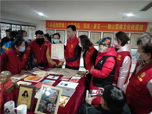 辽宁鞍山残联肢残人协会举办“学雷锋纪念日”活动