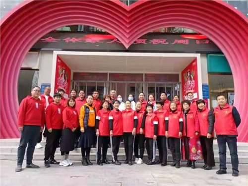 河南周口：向雷锋同志学习弘扬志愿者服务精神