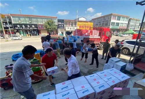 抗洪救灾我们在路上 孟子思想研究会援助河南洪涝灾区