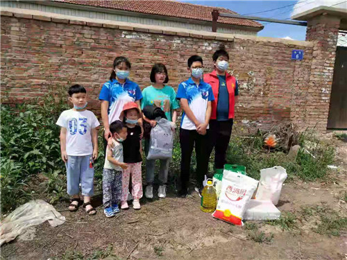 中国公益记录者在线围场福心工作站暑期爱心出行