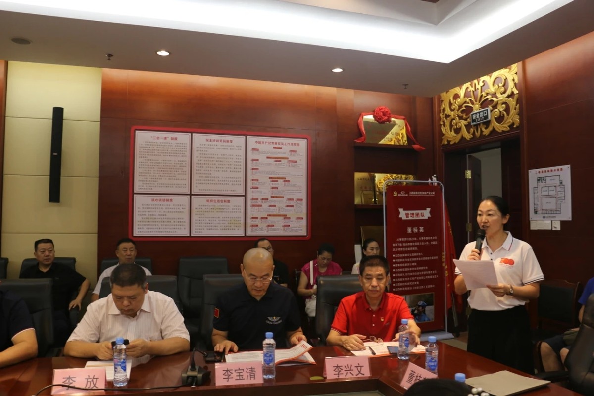 “高举旗帜 向八一致敬”主题活动在南昌新四军纪念馆举办