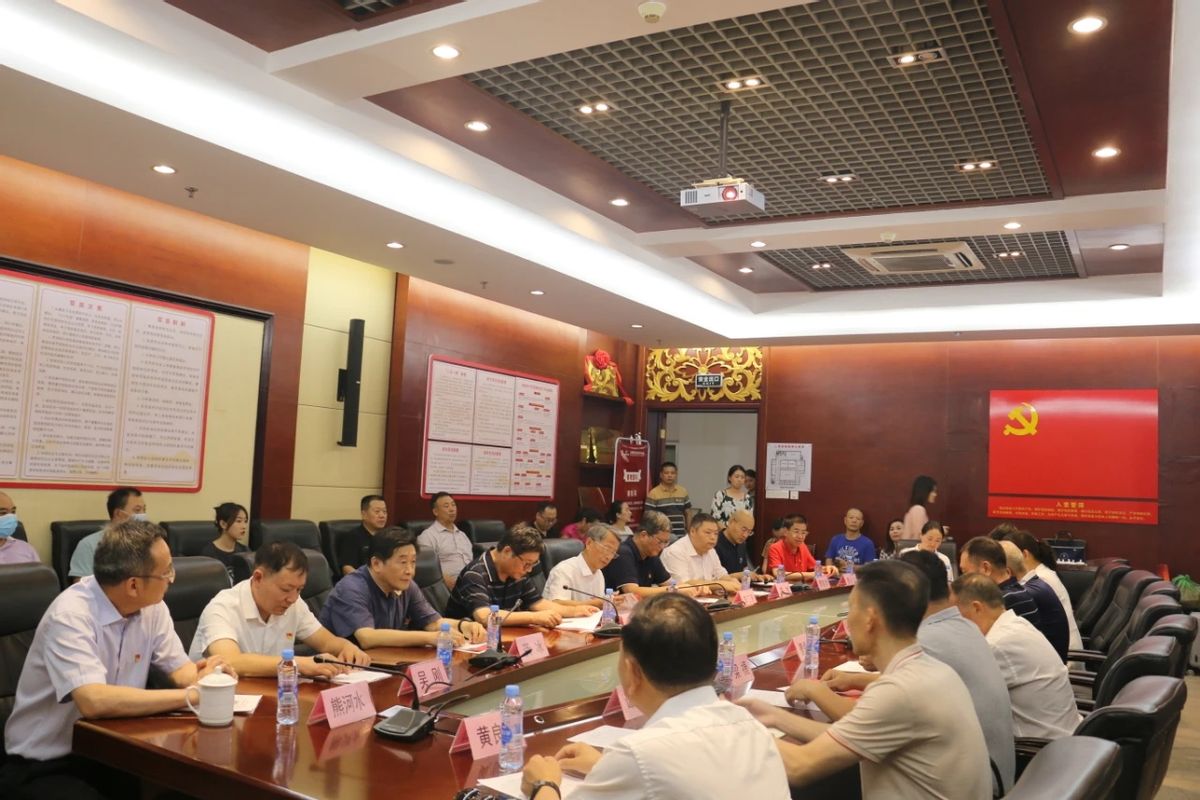 “高举旗帜 向八一致敬”主题活动在南昌新四军纪念馆举办