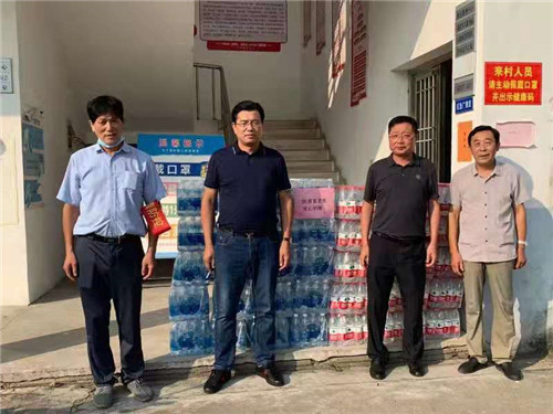 江苏畅途疏浚工程有限公司陈景富慰问防疫一线工作人员