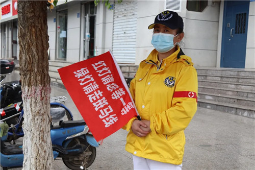 河北省张家口慈善义工联合会小黄人赛场救护志愿队进行实战演练